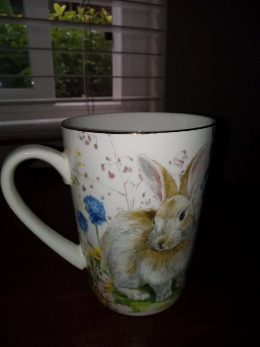 WILLIAMS SONOMA bunny rabbit mug🐇 🐰 butterfly 🦋 floral meadow flowers🌷🌻🪻